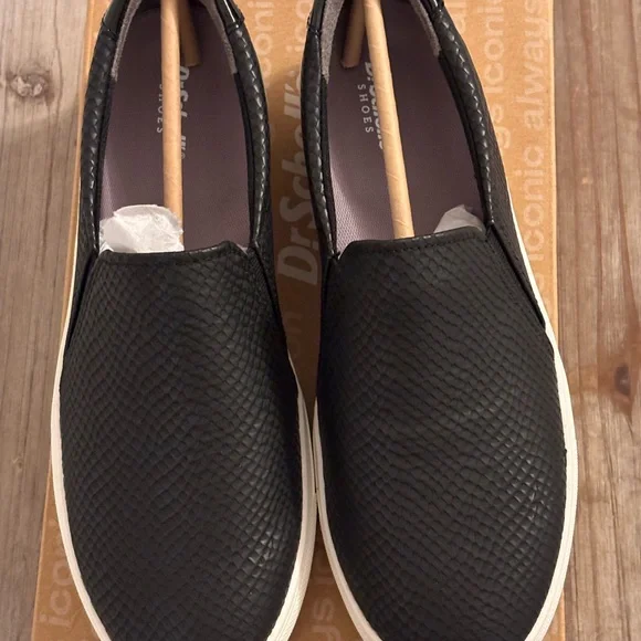 Dr. Scholl's Black Nova  Textured Slip-On Sneakers - Picture 2 of 4